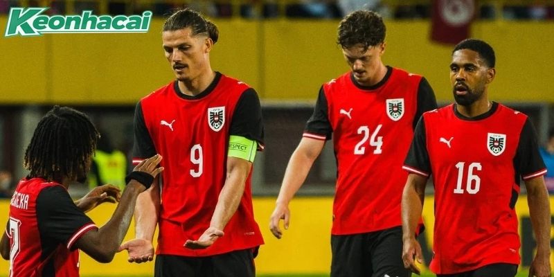 Áo vs Jordan chạm trán nhau ở trận ra quân bảng J Áo vs Jordan chạm trán nhau ở trận ra quân bảng J